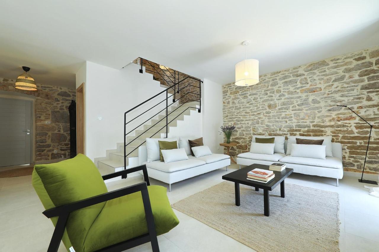 Villa Mira With A Heated Pool And A Sea View 보자바 외부 사진